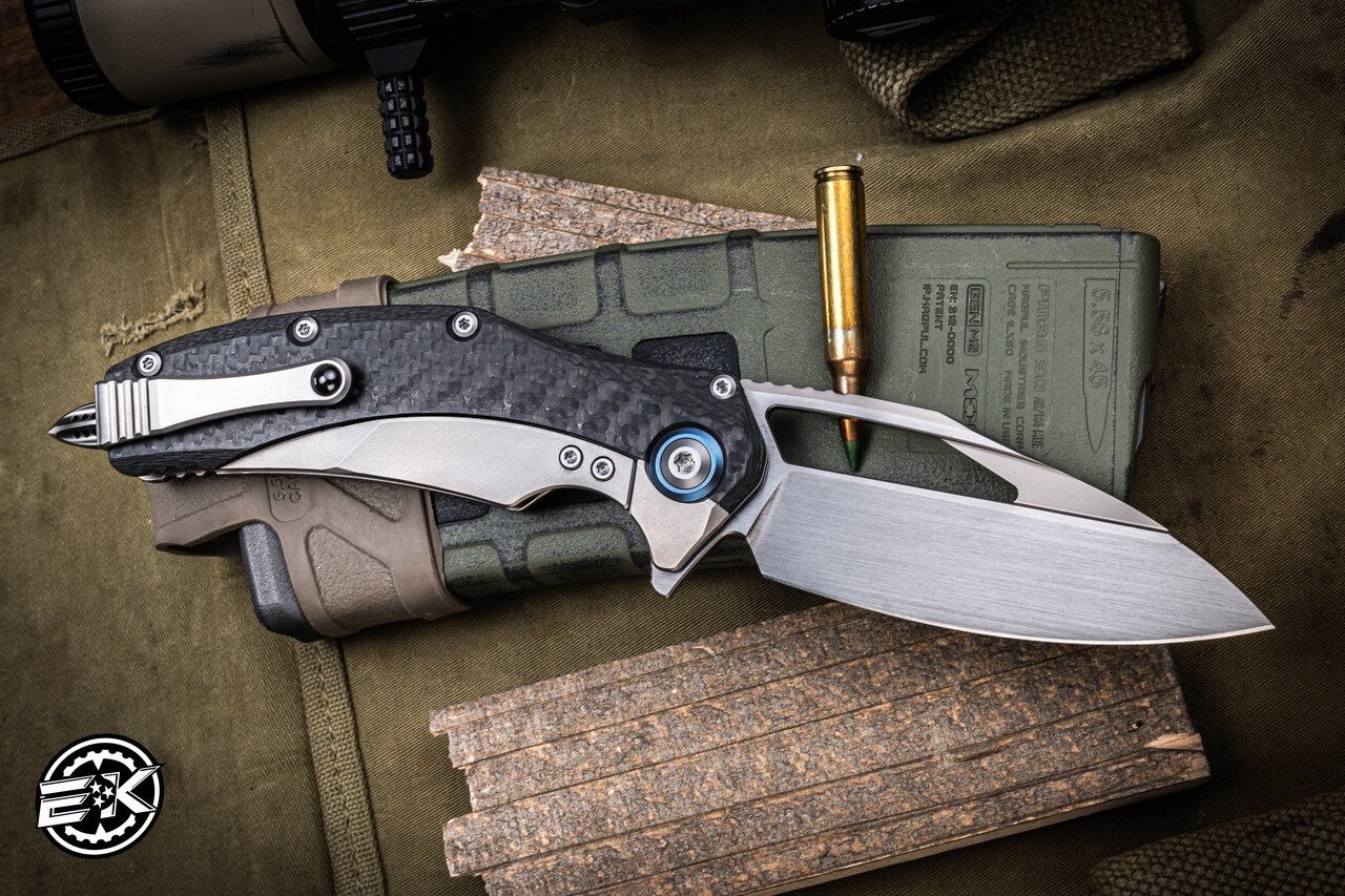 PREOWNED-Microtech Matrix Manual Folding Knife Carbon Fiber Blue ...