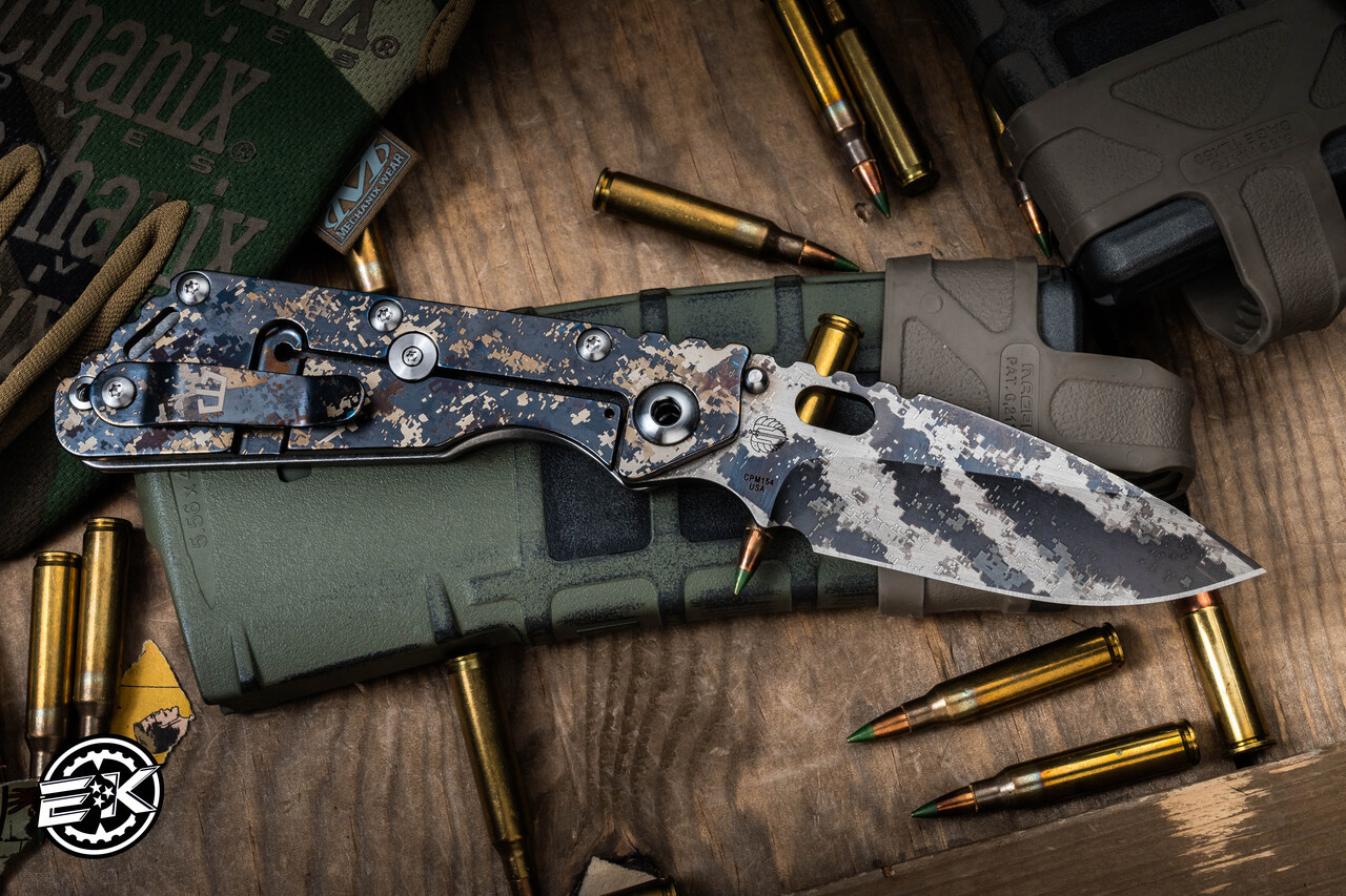 Strider Knives/Blackside Customs SMF DigiCam, Coin, TBot, Case