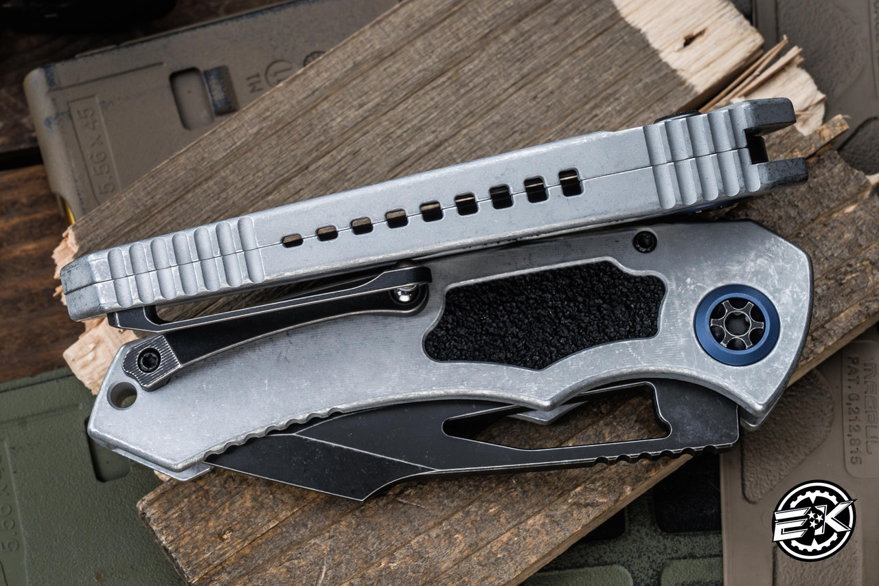 Heretic Knives Pariah Manual Button Lock Blizzard Worn Aluminum