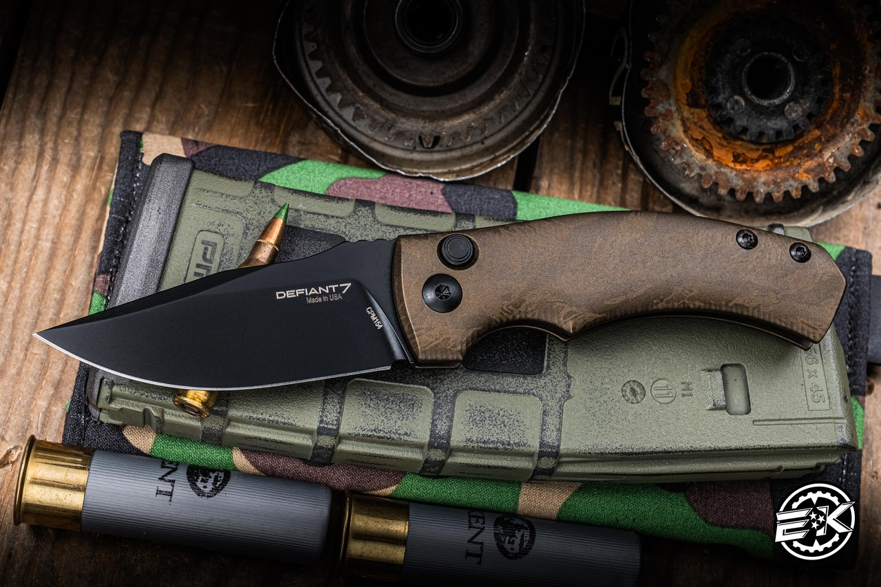 Defiant 7 Valmara Automatic Knife Bronze Camo Aluminum 3.2