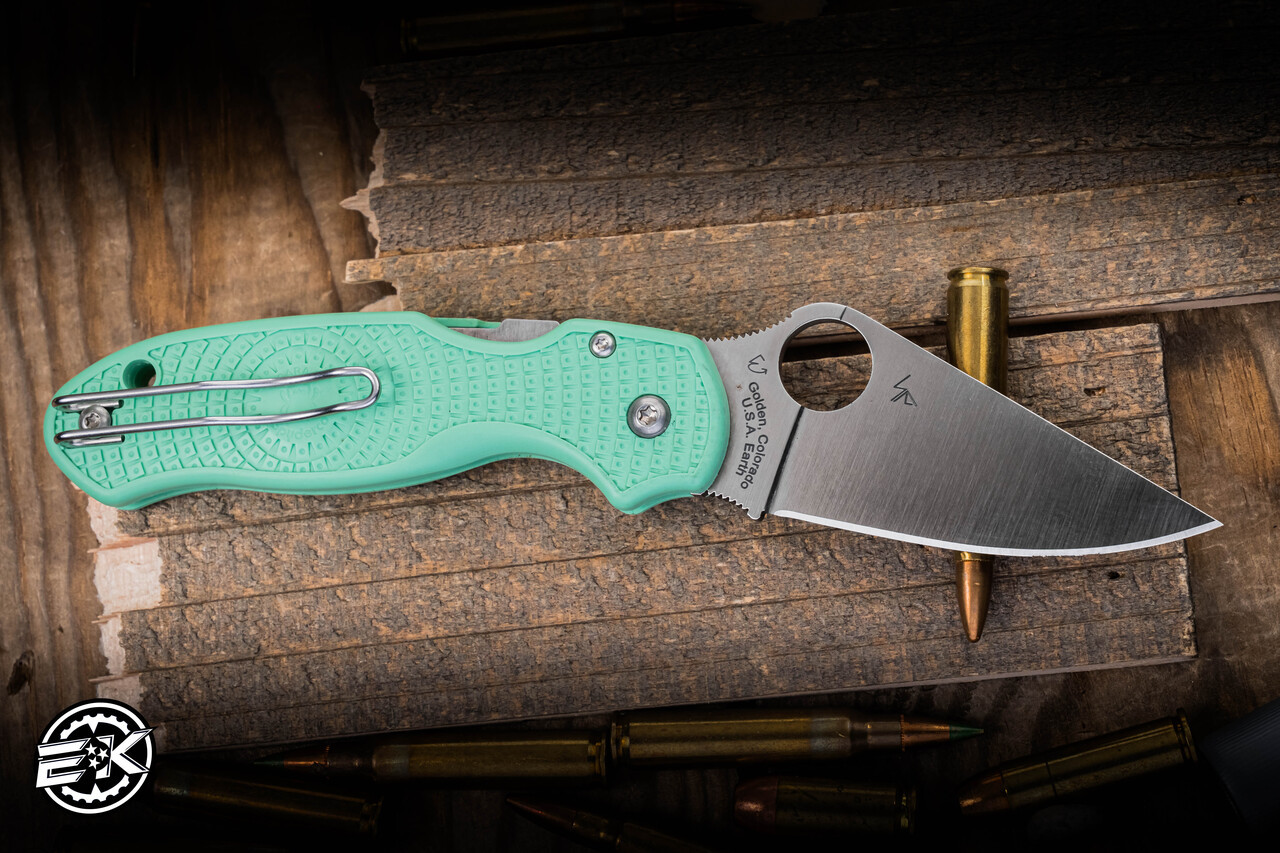Preowned-Spyderco Para 3 Lightweight Mint Green 3