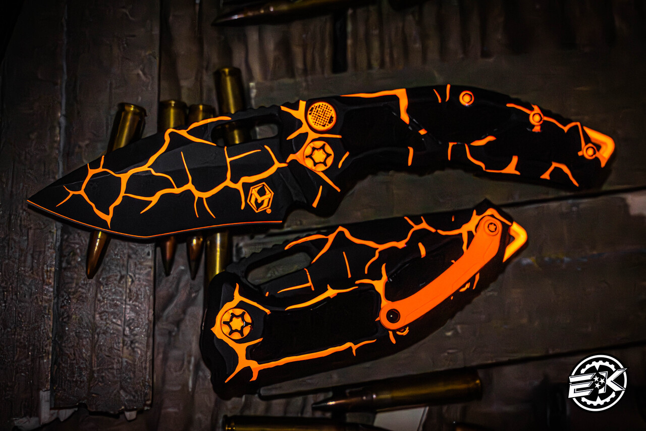 Heretic Knives Medusa UV Reactive Auto Magma Orange 3.25
