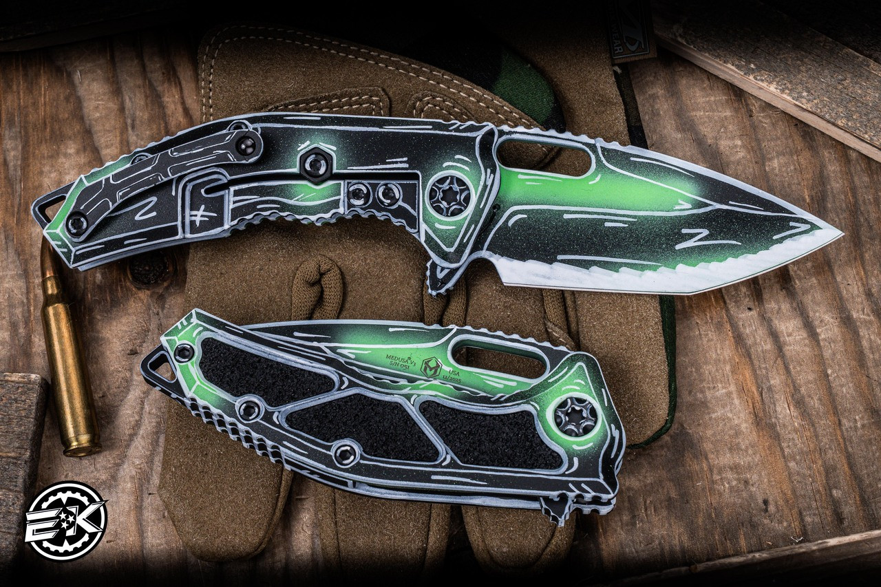 Heretic Knives Medusa Manual Knife Negative Toxic Green Cel-Shade