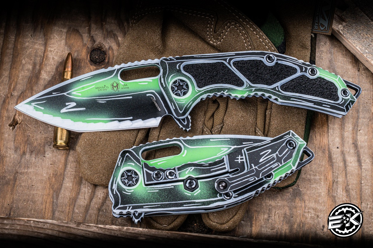 Heretic Knives Medusa Manual Knife Negative Toxic Green Cel-Shade