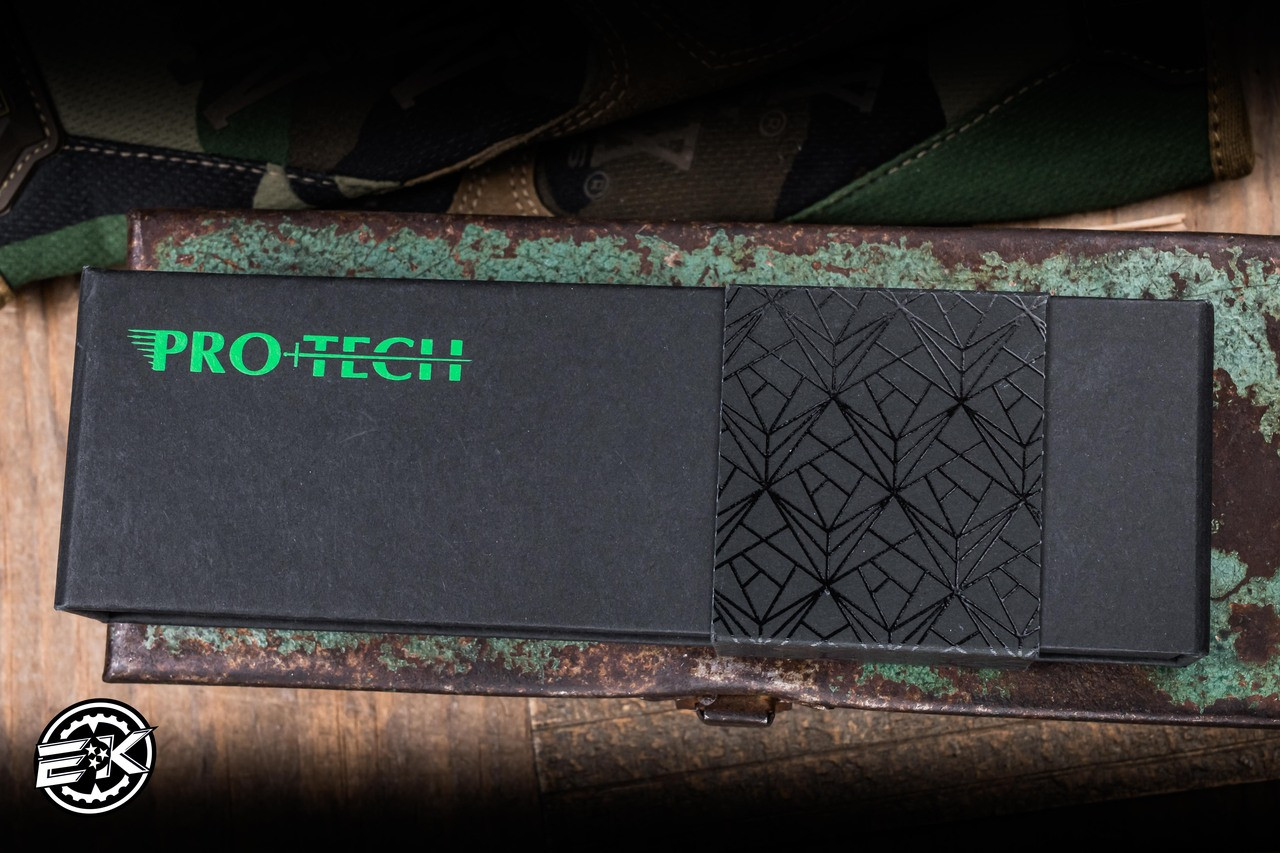 Preowned-ProTech Mordax Manual Flipper Knife Blue Gridlock Texture