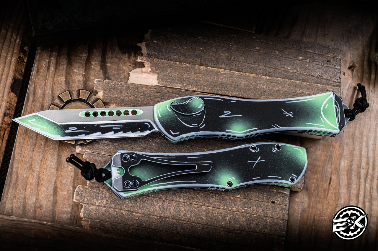 Heretic Knives Hydra V4 OTF Knife Negative Cel Shade Toxic Green