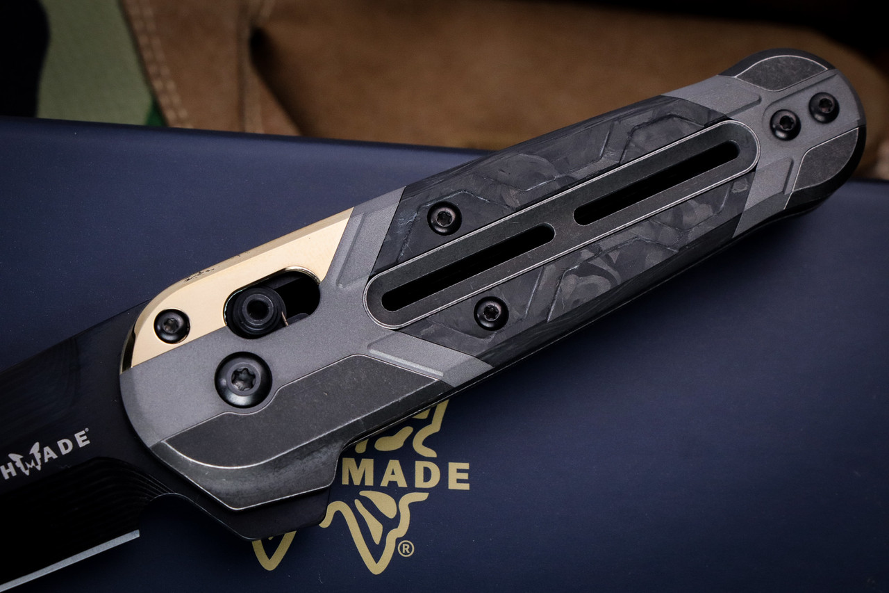 Gold Class-Benchmade Lowden Flipper Marbled Carbon Fiber 2.79