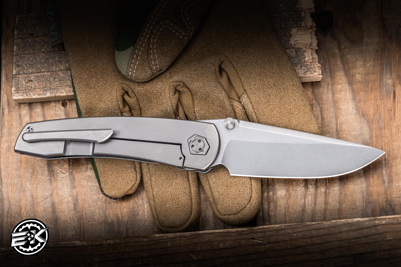 Sharknivco WAKA 4.9 White CamoQuartz 3.25