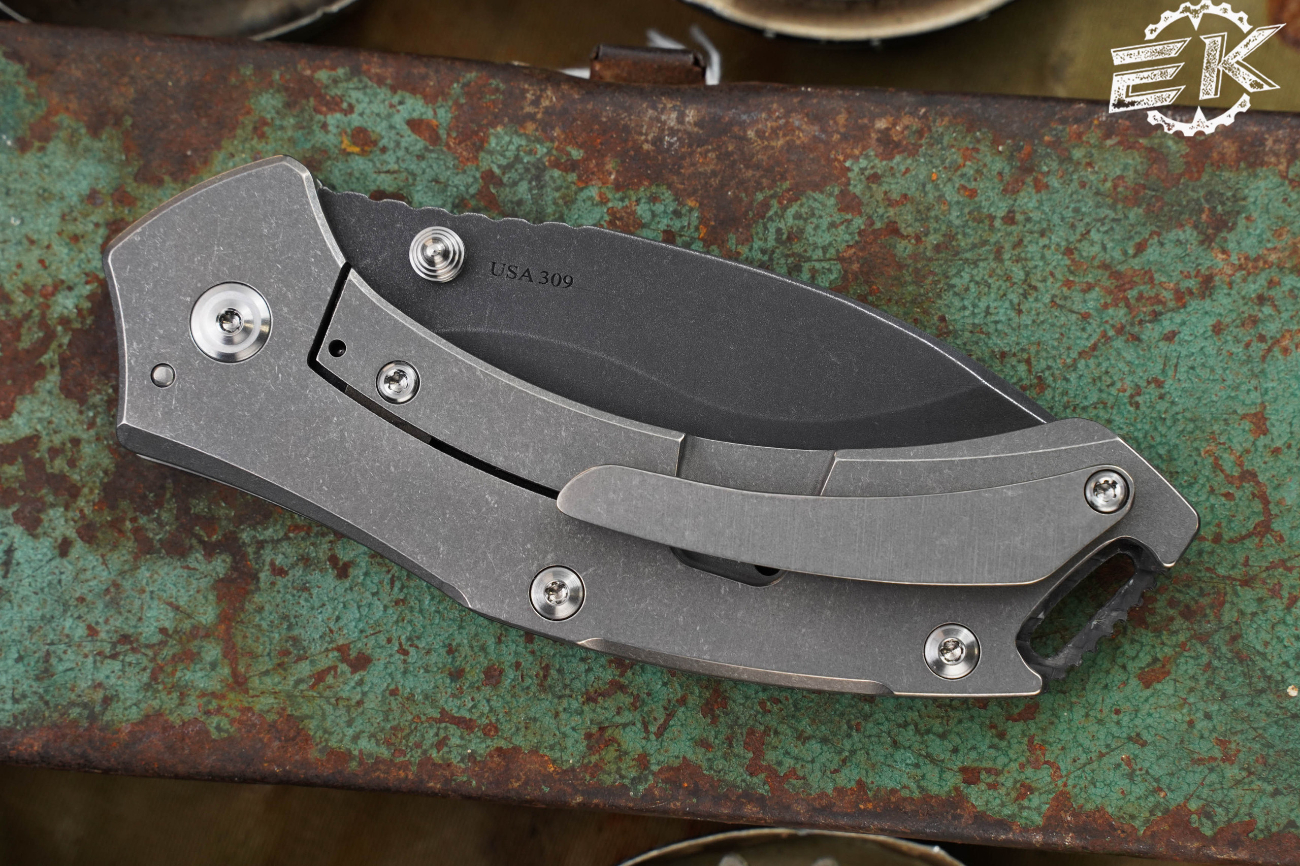 Toor Knives XT1 Bravo Folding Knife Carbon Fiber 3.25" Recurve Black