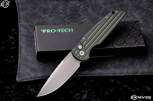 Protech TR-3 Green Grooved Tactical Response Automatic Knife Black 3.5" Bead Blast Clip Point. TR-3GRN