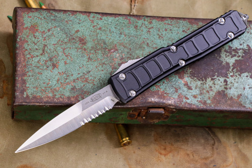 Microtech Ultratech II Stepside OTF Knife Black 3.4" Bayonet Satin Serrated 120II-5S (Preowned)