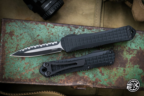 Heretic Knives Manticore S OTF Automatic Knife Black Frag 2.6" MagnaCut Dagger Two-Tone Serrated H024F-10C-T