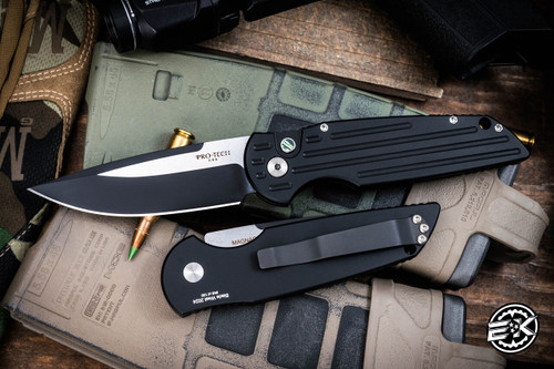 Blade West Show Special- ProTech TR-3 Tactical Response Automatic Knife Grooved Black 3.5" MagnaCut DLC/Satin TR-3.03