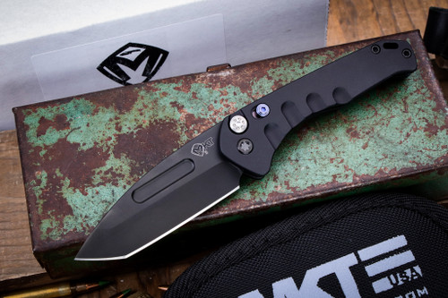 Preowned-Medford Praetorian Swift Auto Folding Knife Black 3.3" S35VN Black PVD Tanto