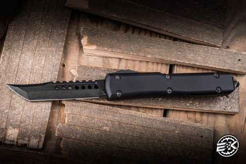 Preowned-Microtech Ultratech Hellhound OTF Automatic Knife DLC Shadow 3.4" M390 119-1DLCTSH