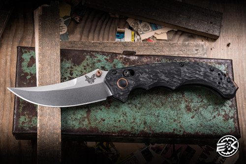 Preowned-Benchmade Mini Bedlam Marbled CF 3.45" S90V Scimitar 865-02