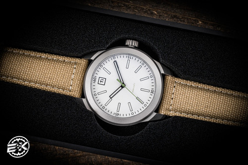 Big Idea Design Base Line Field Watch 40mm Titanium, White