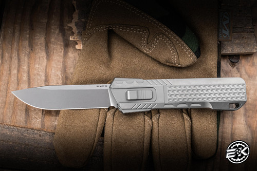 Remette RT-Sharp Leopard OTF Gravity Knife Titanium + Red/White/Blue Carbon Fiber 2.76" M390 Drop Point Satin