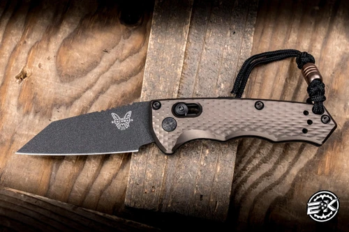 Preowned-Benchmade Auto Immunity Folding Knife FDE Aluminum 2.5" M4 Wharncliffe Black 2900BK-1
