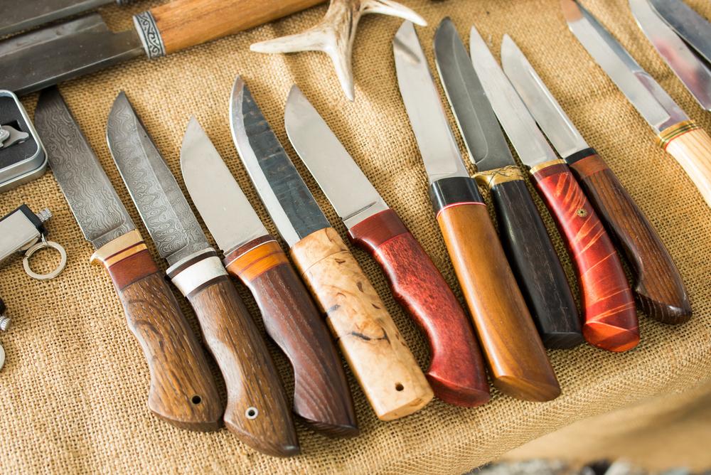 5 Common Mistakes Collectors Make When Looking for Custom Knives - EKnives