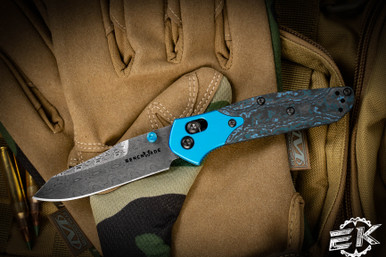 Benchmade Gold Class Mini Osborne Folding Knife 2.92 Aegir Damasteel Plain  Blade, Arctic Storm FatCarbon Handles with Aqua Anodized Bolsters -  KnifeCenter - 945-221