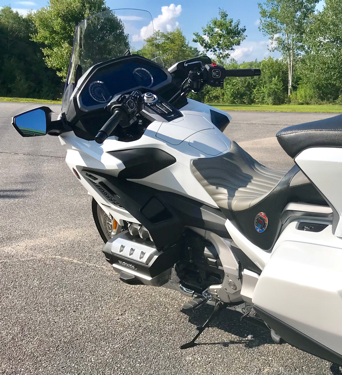 2018+ Honda GL1800 HeliBars® Horizon™ SST multiaxis replacement handlebars