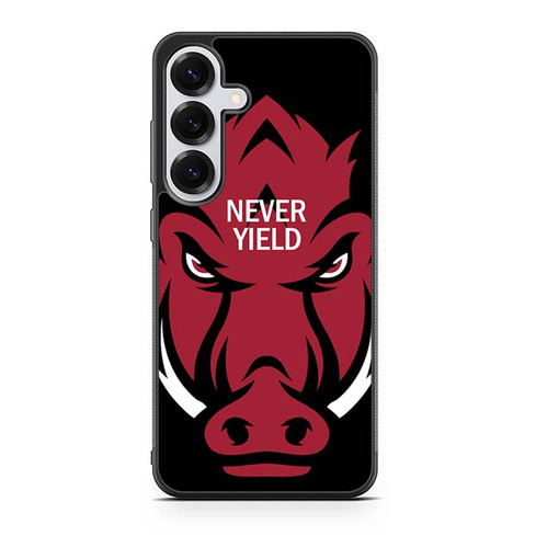 Arkansas Razorbacks Never Yield Samsung Galaxy S25 Case