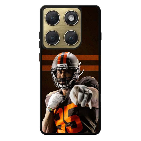 Myles Garrett Cleveland Browns 02 Motorola Edge 2026 Case
