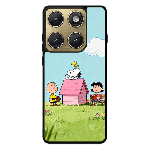 Snoopy The Peanuts Playground Motorola Edge 2026 Case