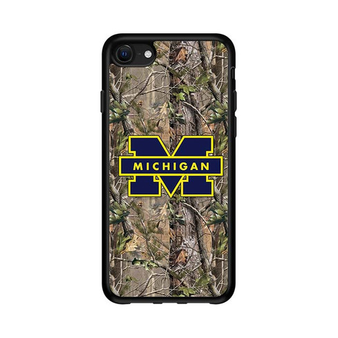 Michigan Wolverines Camouflage iPhone 16e Case