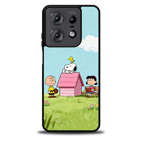Snoopy The Peanuts Playground Motorola Moto Edge 5G 2025 Case
