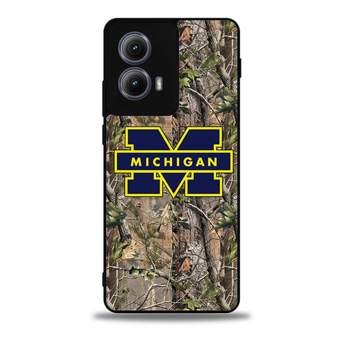 Michigan Wolverines Camouflage Motorola Moto Edge Case