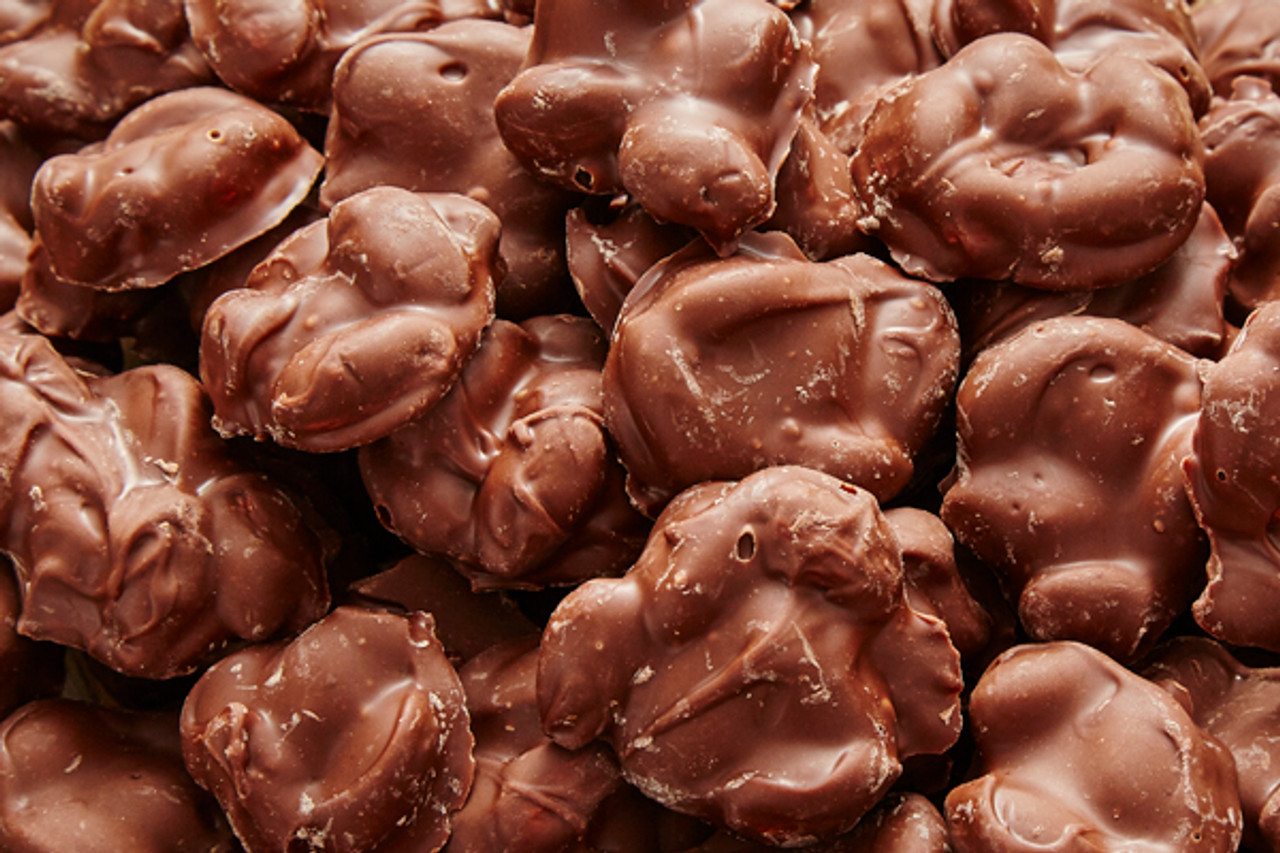 Cluster almond Chocolate Almond