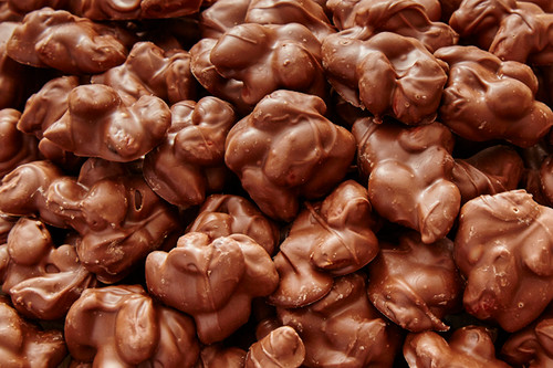 Diabeticfriendly's Sugar Free Milk Chocolate Peanut Clusters, one pound bag