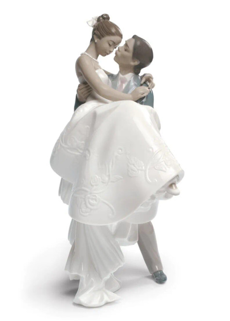 The Happiest Day Couple Figurine Type 357