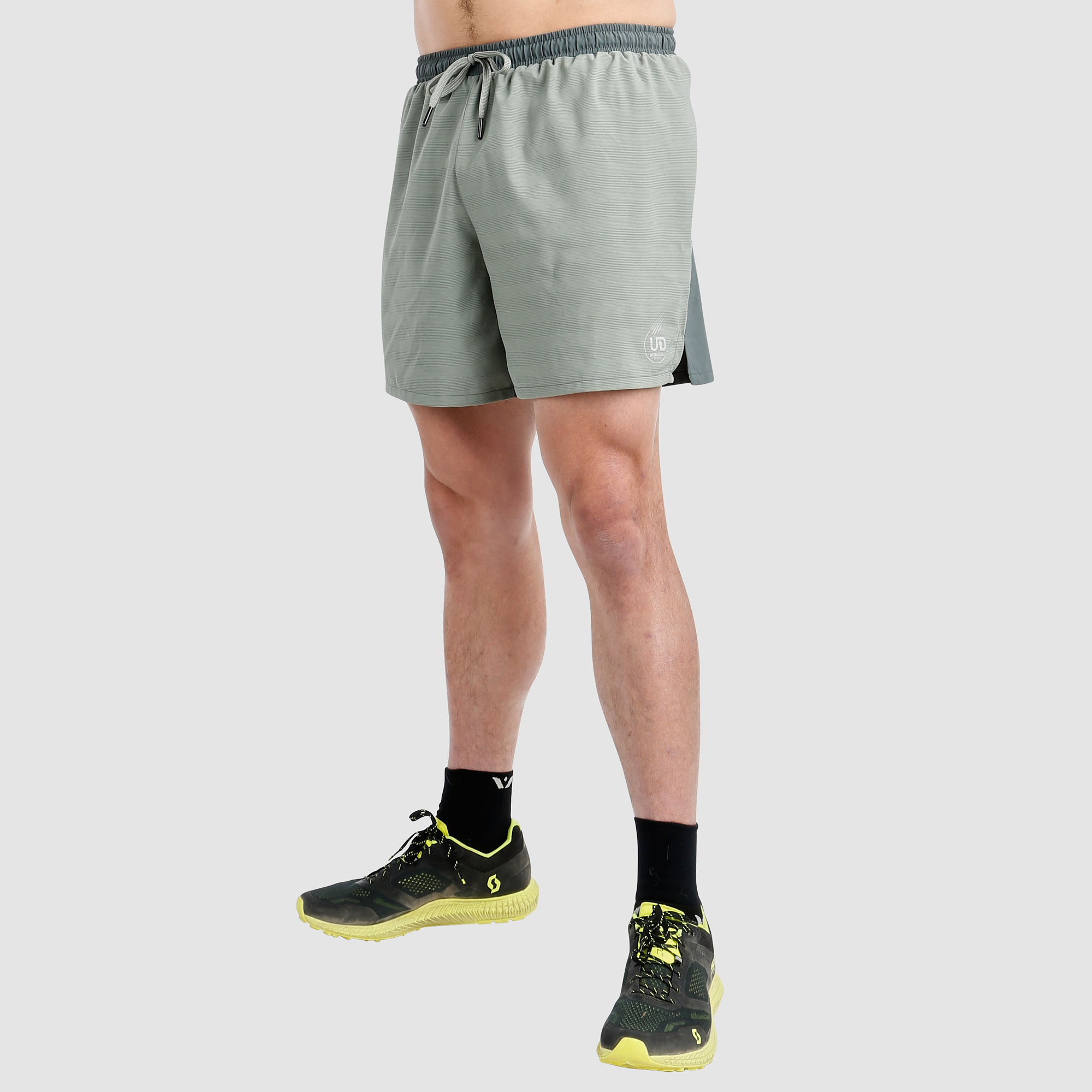 Ultimate Direction Men's Stratus Short - Prior Year in Camo Green Size Large