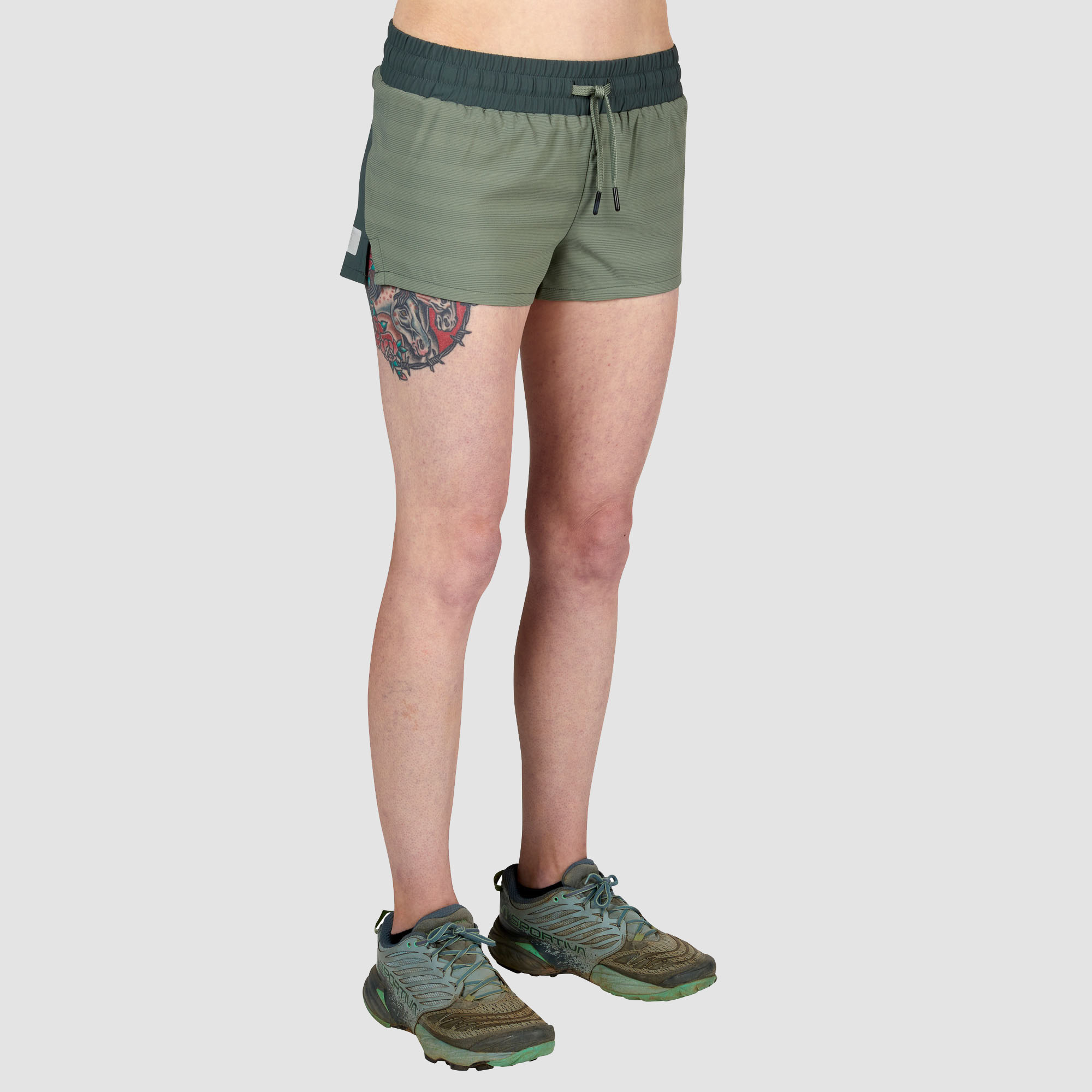 Ultimate Direction Women's Stratus Short - Prior Year in Camo Green Size XS