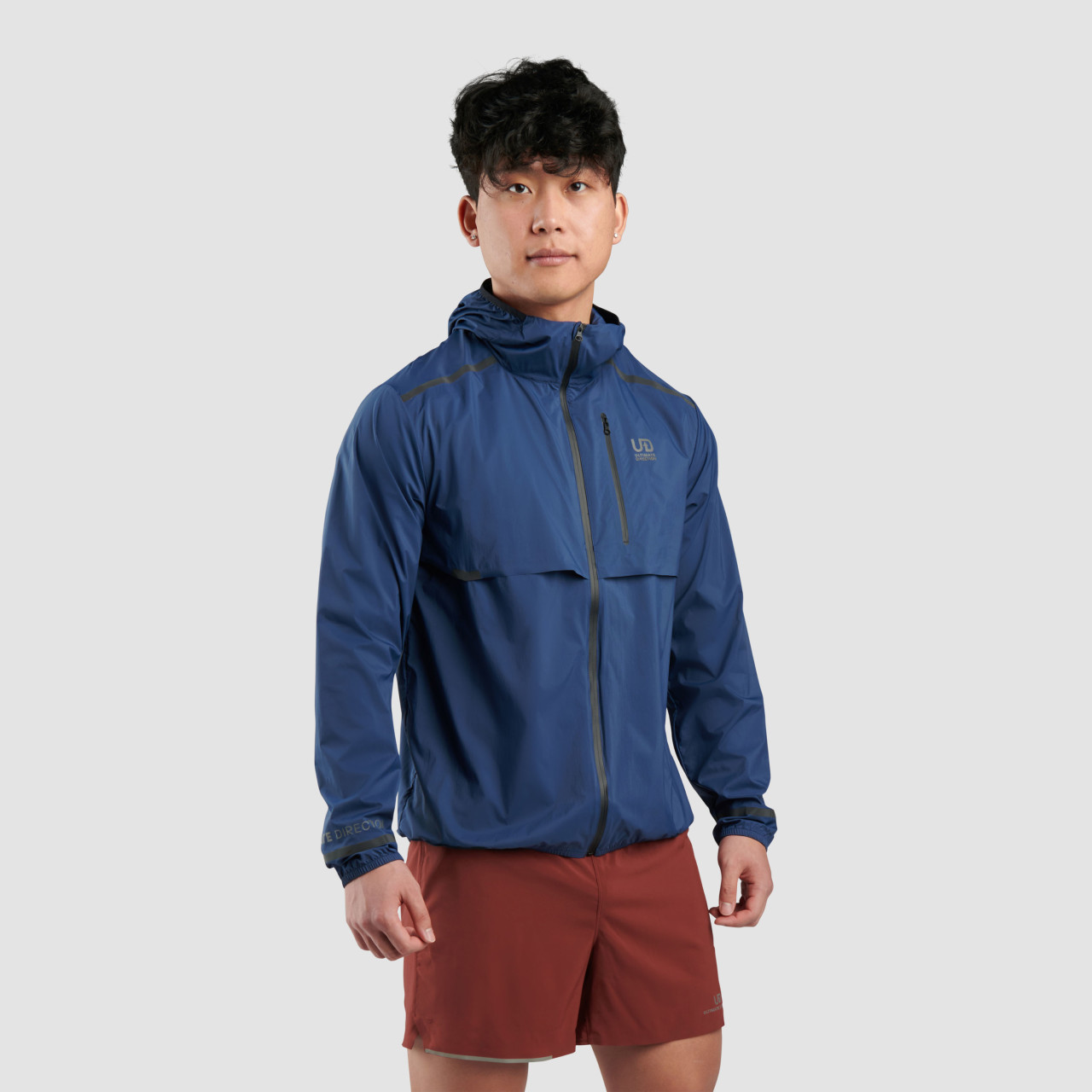 Ultimate Direction Men's Aerolight Wind Jacket in Navy Size Large