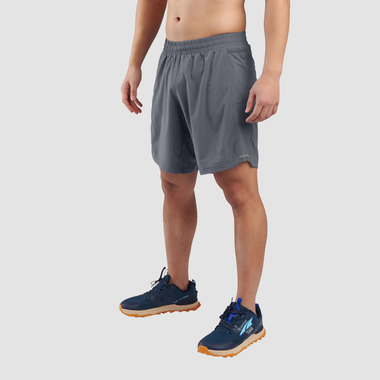 Ultimate Direction Men's Stratus Short in Charcoal Size Medium