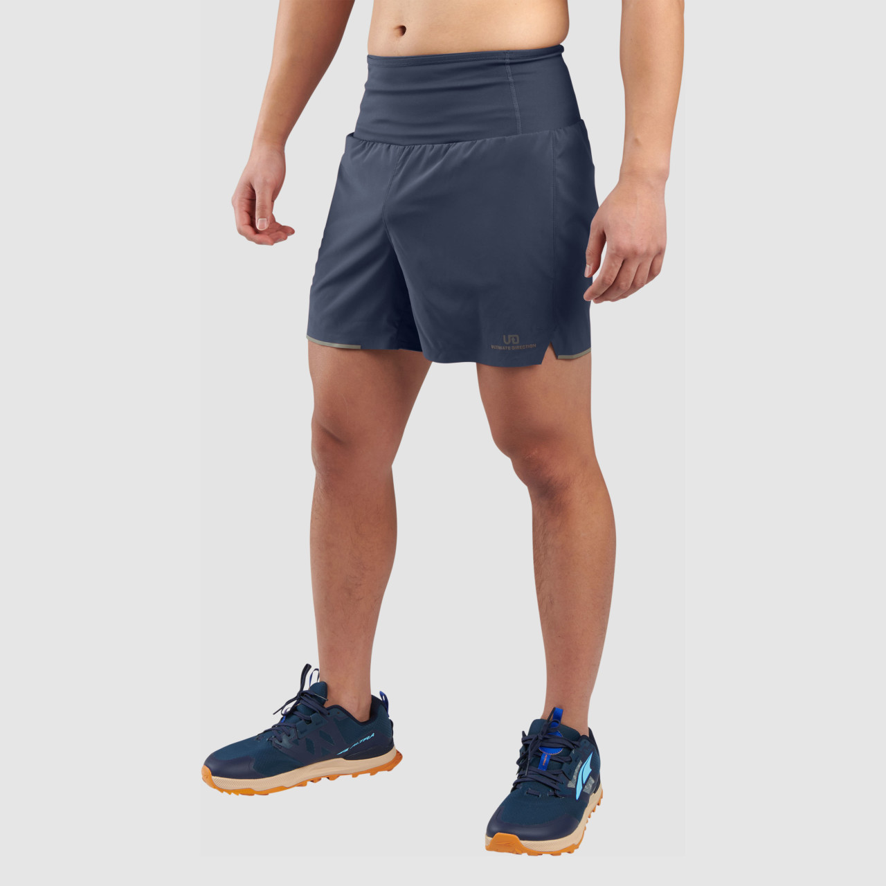 Ultimate Direction Men's Velum Short in Navy Size Medium