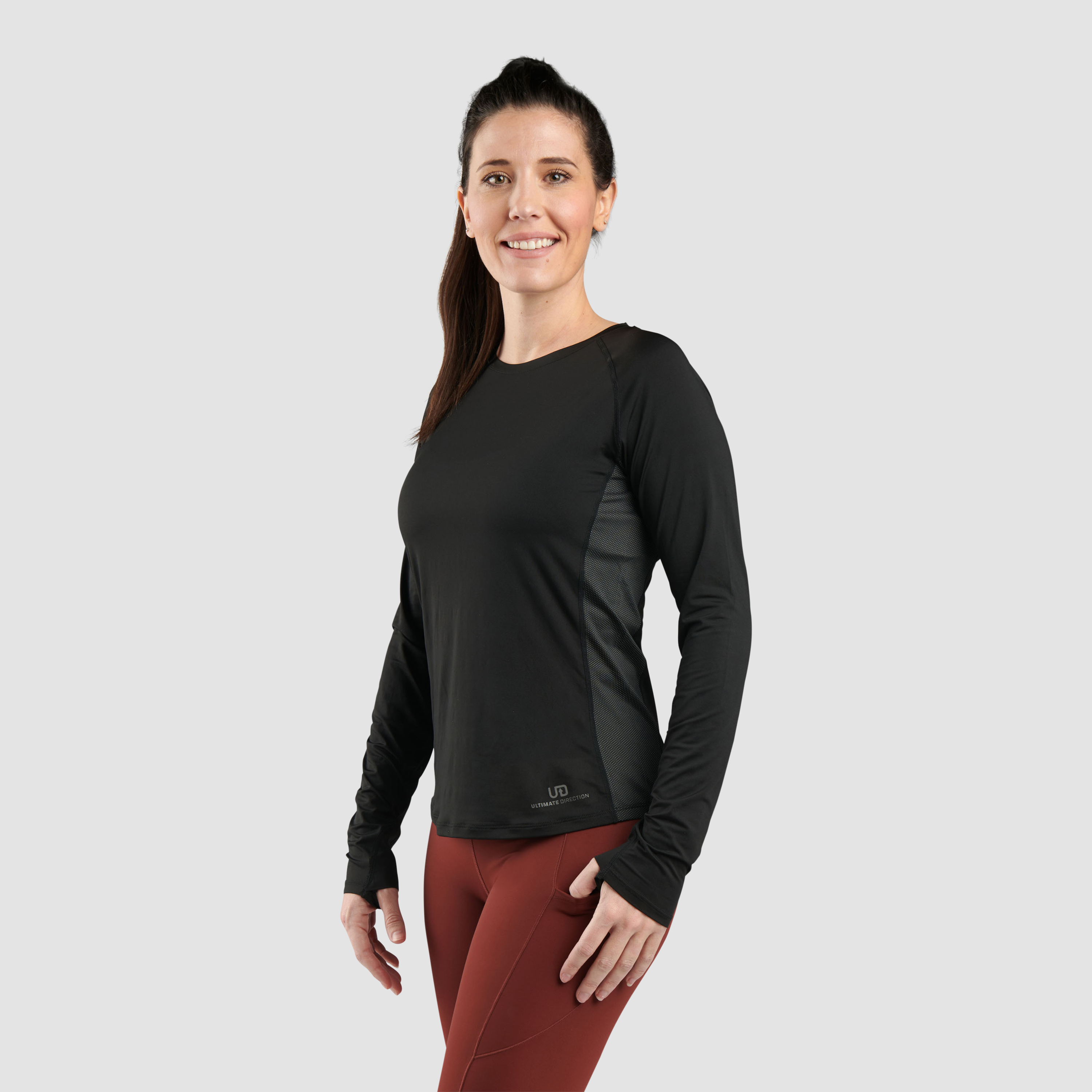 Ultimate Direction Women's Cirriform Long Sleeve in Onyx Size Small