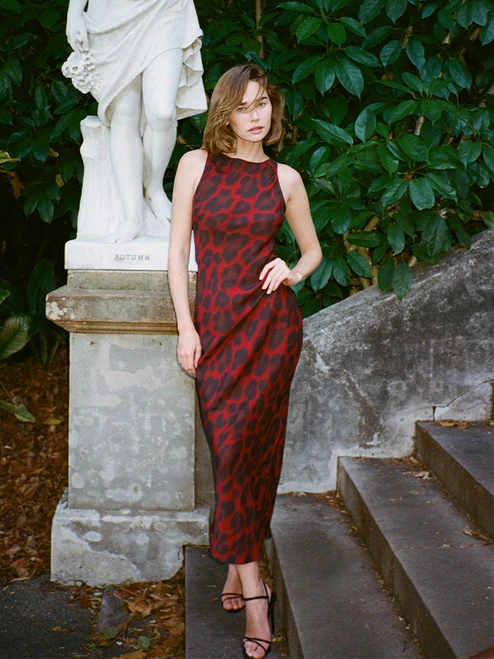 The Tatjana - Rouge Leopard, model shot