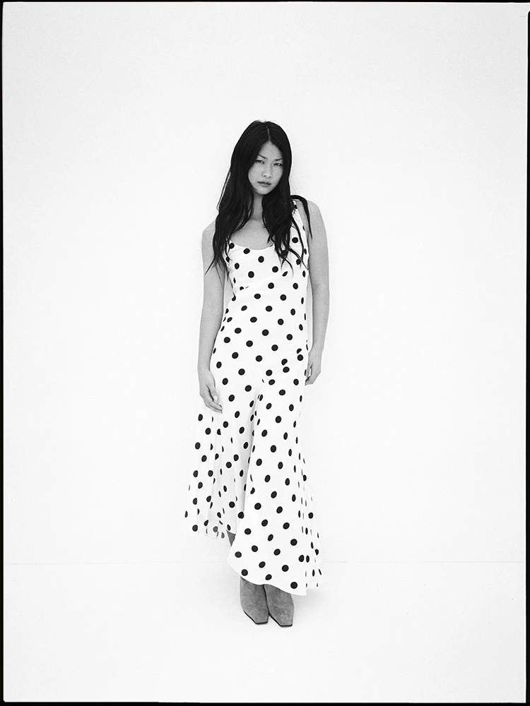 The Ellery - Dot, model shot