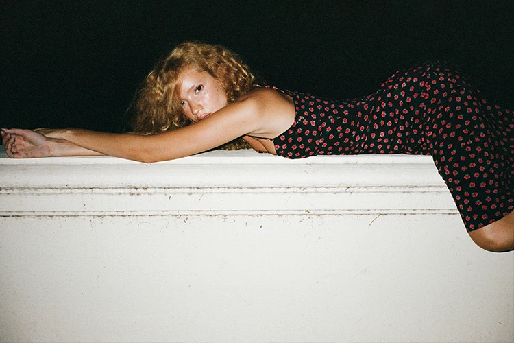 The Alba - Rosalita, model shot