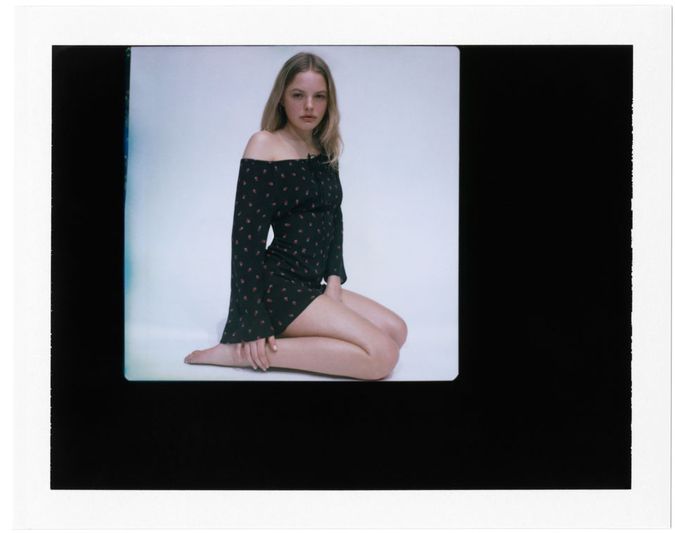 The Luna - Black Strawberry