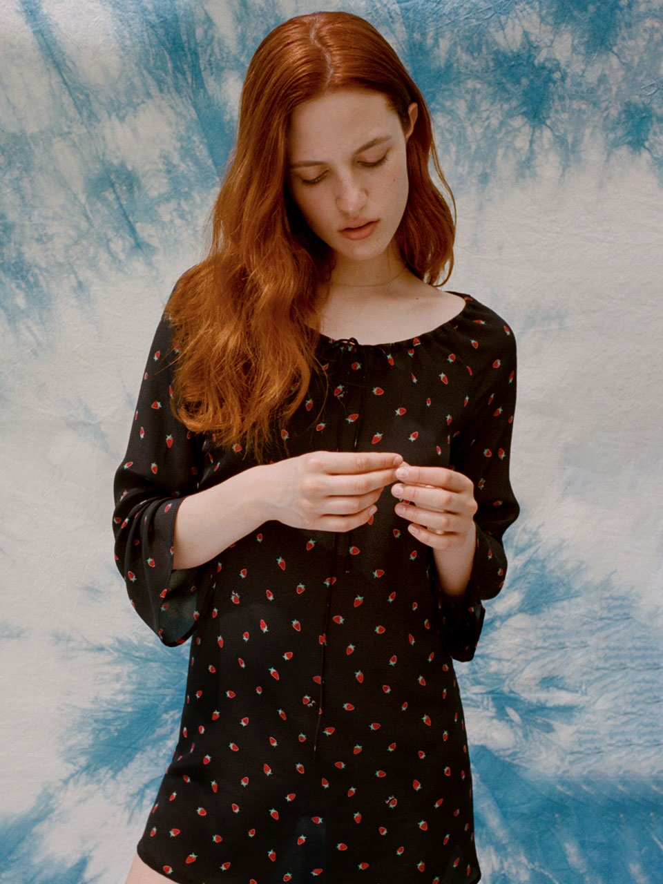 The Luna - Black Strawberry