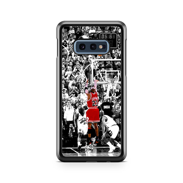 Michael Jordan Shoot in NBA Samsung Galaxy S10e Case
