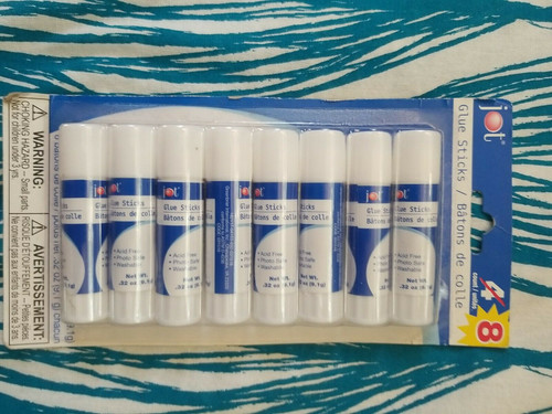 8 Count Jot Glue sticks