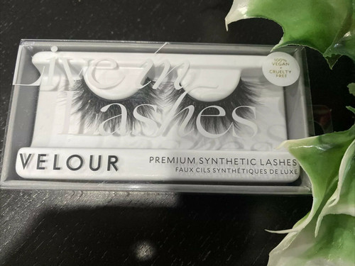Velour Lashes 1 Pair 3-Dimensional  FLUFF’N WHISPIE Synthetic Premium