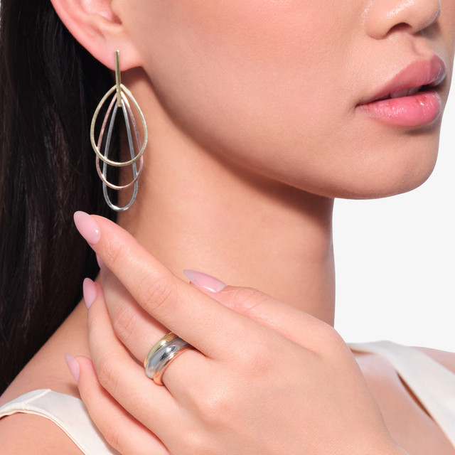 TRI GOLD THREE ROW BUBBLE RING TRI GOLD THREE ROW BUBBLE RING